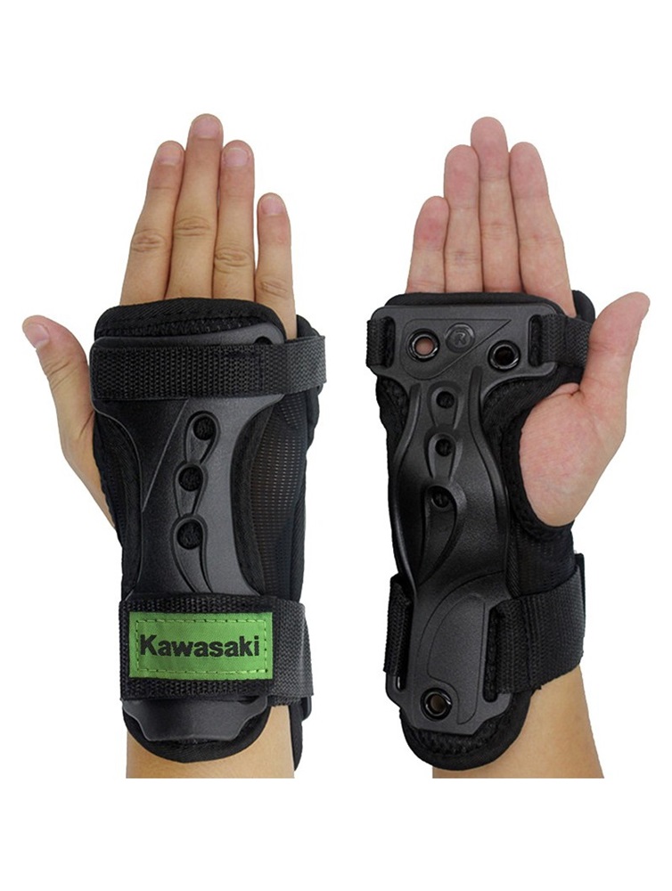 Kawasaki csuklóvédő S méret