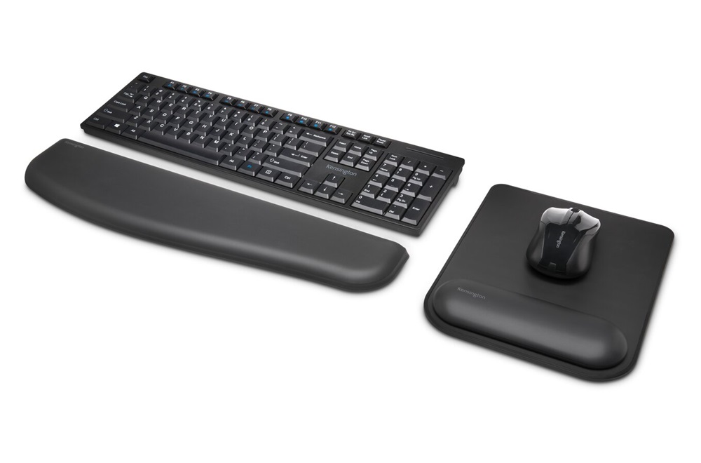 Kensington K52888EU ErgoSoft csuklótámaszos fekete egérpad