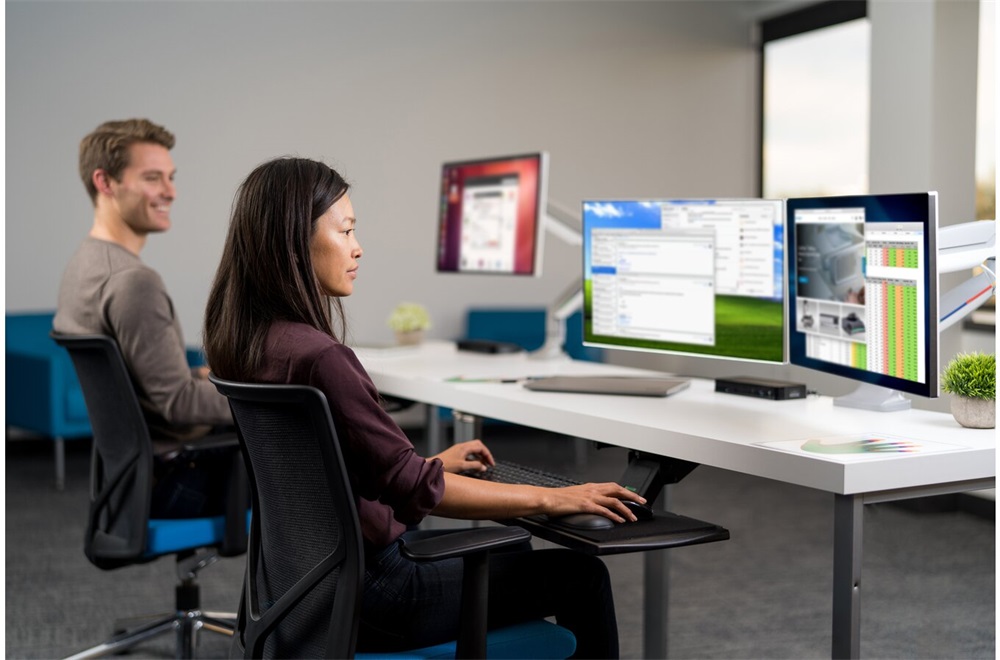 Kensington K52802WW ErgoSoft géltöltésű fekete csuklótámasz