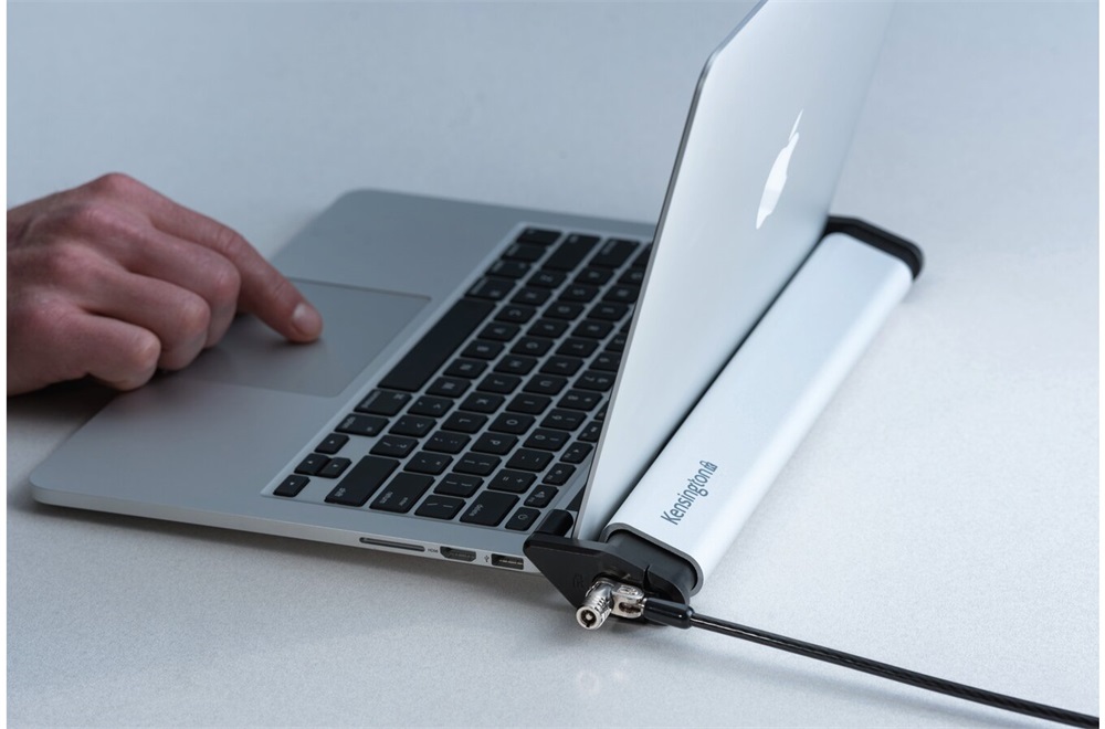 Kensington K64453WW MicroSaver 2.0 zár nélküli gépekhez laptopzár állomás