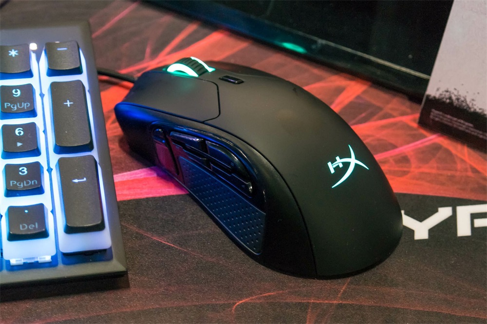 Kingston HyperX Pulsefire Raid fekete gamer egér