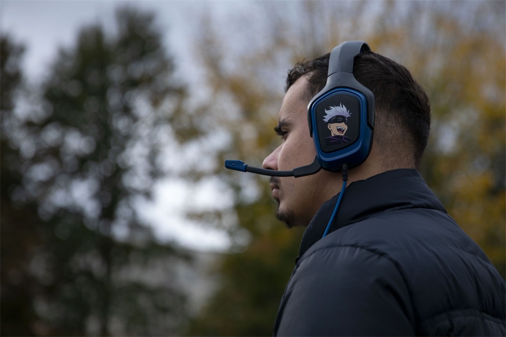 Konix Jujutsu Kaisen univerzális vezetékes gamer headset