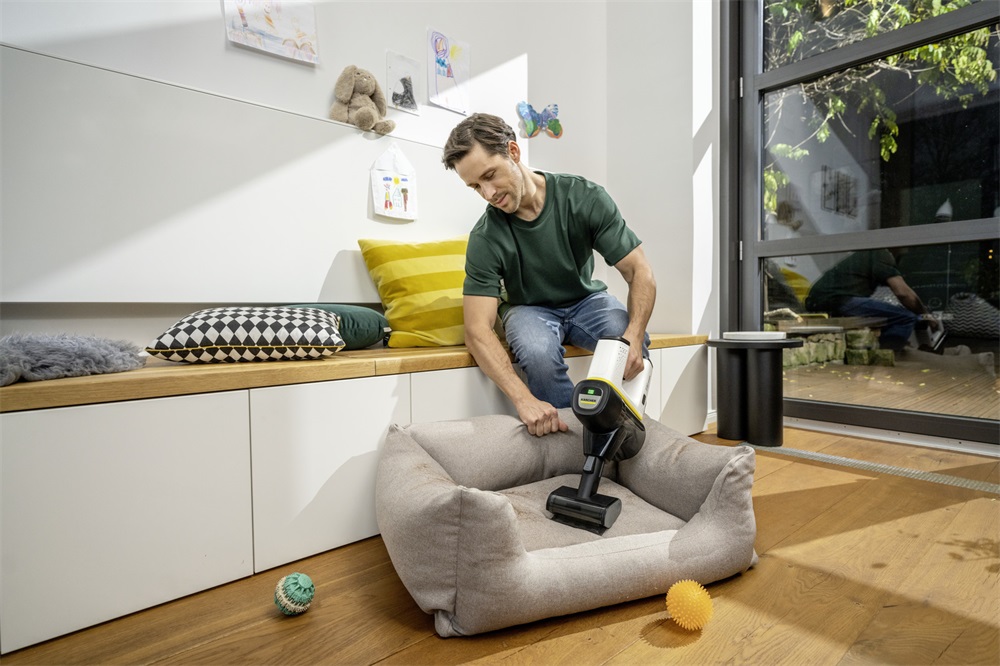 Kärcher 1.198-673.0 VC 6 Cordless ourFamily Pet vezeték nélküli álló porszívó