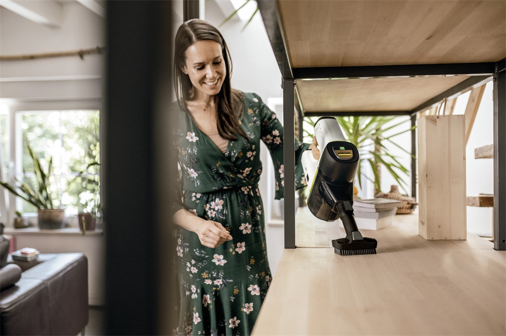 Kärcher 1.198-677.0 VC 6 Cordless ourFamily Battery Plus vezeték nélküli álló porszívó