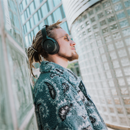 LAMAX MuseComfort1 ANC aktív zajszűrős Bluetooth fejhallgató