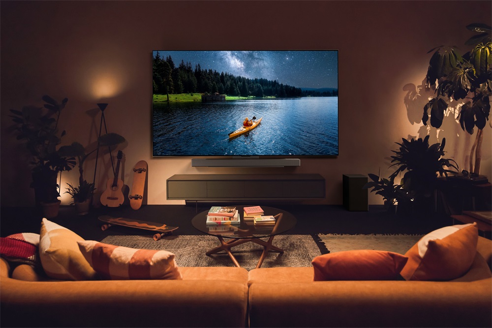 LG 77" OLED77C42LA 4K UHD Smart OLED evo TV