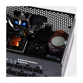 Lian Li SP750 750W 80+ Gold moduláris tápegység