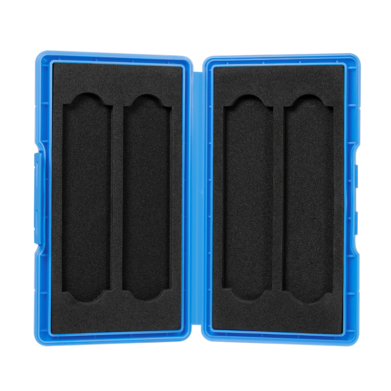 Logilink UA0417 Tárolódoboz 4x M.2 NGFF/NVMe SSD-hez, ütésálló, kék