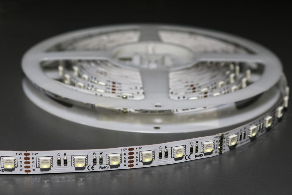 MW LC-5050 5M 60LED/m 600 lm/m 14,4W/m 12V RGB+W LED szalag