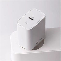 Maxlife ML738416 PD+QC 20W Type-C fehér gyorstöltő adapter + Type-C/Lightning kábel