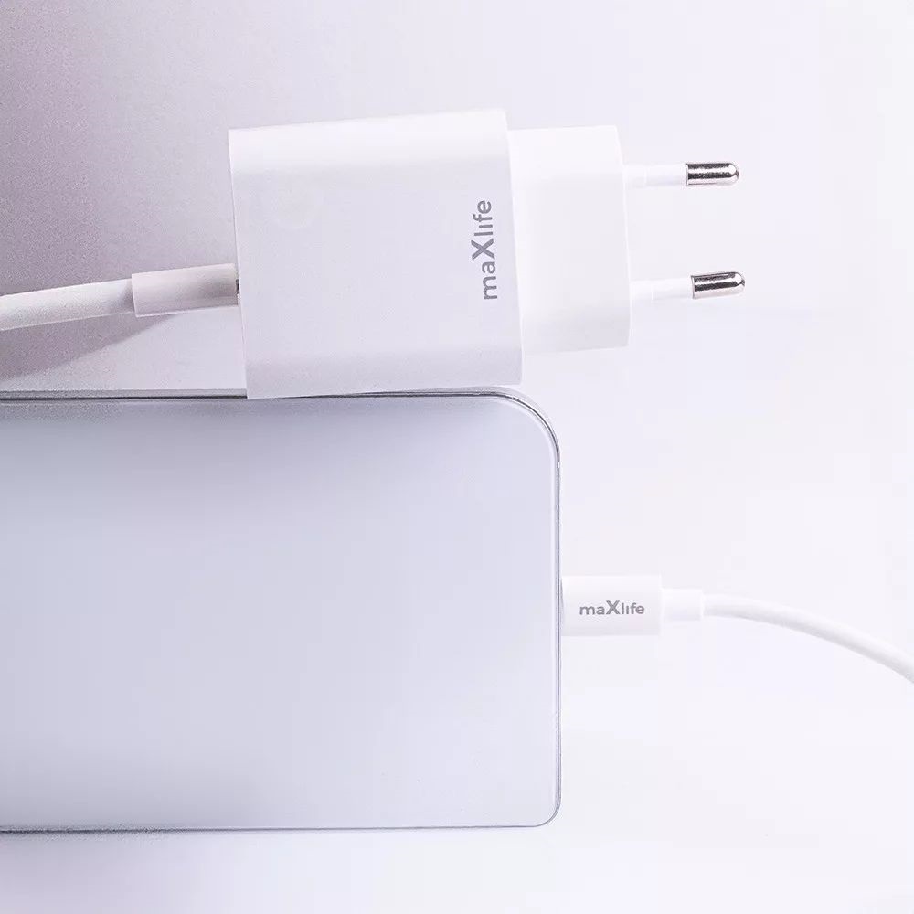 Maxlife ML738423 PD+QC 20W USB + Type-C fehér gyorstöltő adapter + Type-C/Lightning kábel