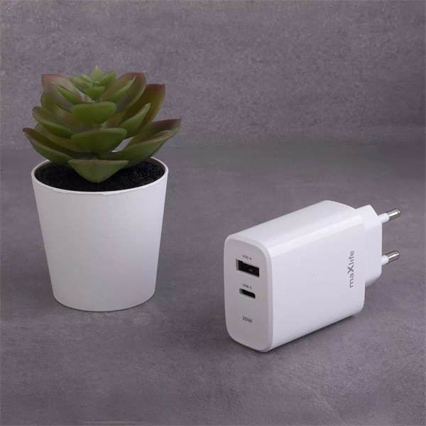 Maxlife ML789838 PD+QC 20W Type-C + USB fehér gyorstöltő adapter