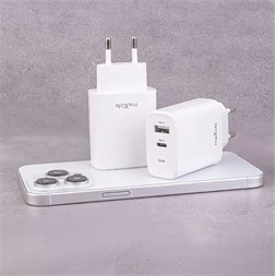 Maxlife ML789838 PD+QC 20W Type-C + USB fehér gyorstöltő adapter