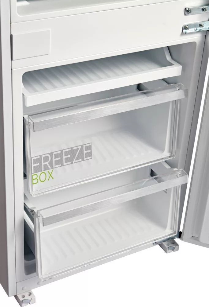 Midea MDRE379FGF01 alulfagyasztós, beépíthető, Hűtő:192L, Fagyasztó:79L, hűtőszekrény