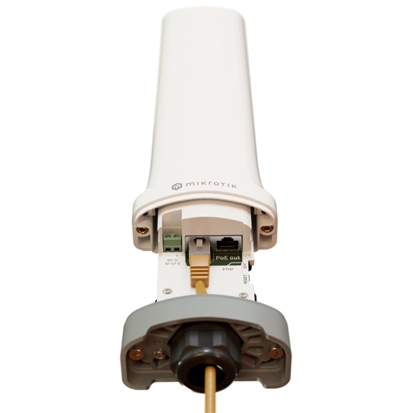 MikroTik CME22-2N-BG77 2,4 GHz 2xFE LAN port 1xNano SIM foglalat kültéri CME Gateway