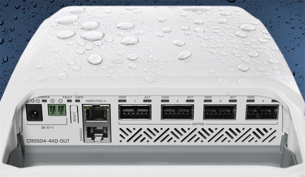 MikroTik CRS504-4XQ-IN L5 1xFE LAN, 4x 100G QSFP28 port kültéri Cloud Router Switch