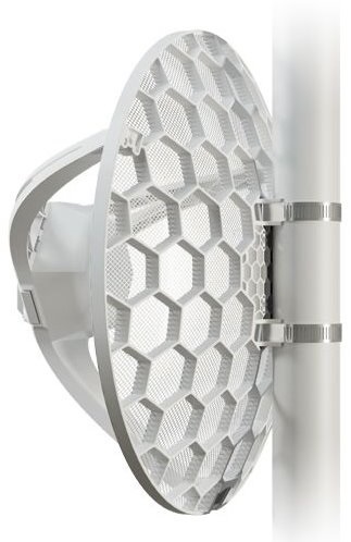 MikroTik LHG LTE18 kit 1xGbE LAN port LTE CAT18 modem 17dBi integrált antenna