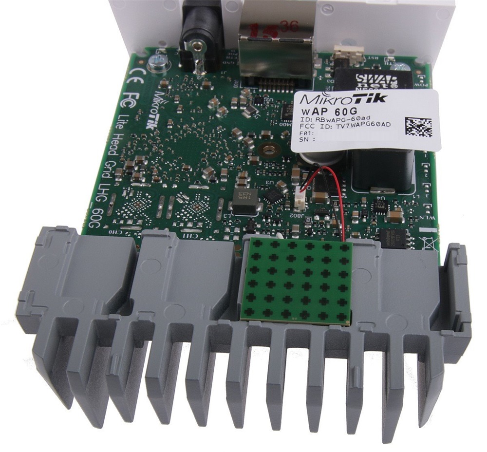 MikroTik wAP 60GHz PtP/CPE 60 fokos integrált antennával
