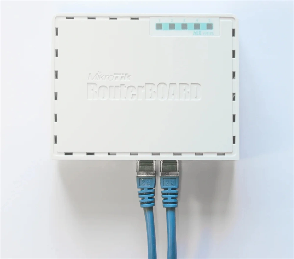 MikroTik hEX (2024 verzió) E50UG L4 512MB 5xGbE LAN port router