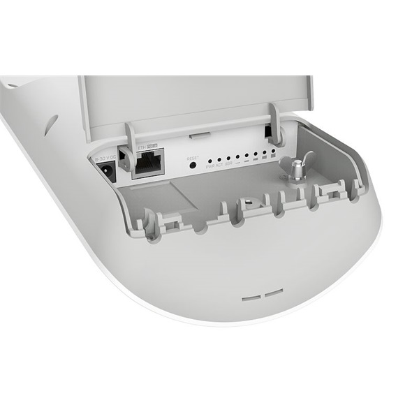 MikroTik mANTBox 2, 12dbi 120 fokos 2.4GHz antenna, Dual Chain 802.11an wireless, 1xGbE LAN, L4