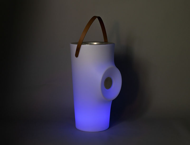 NGA Woody napelemes RGB LED álló italhűtő