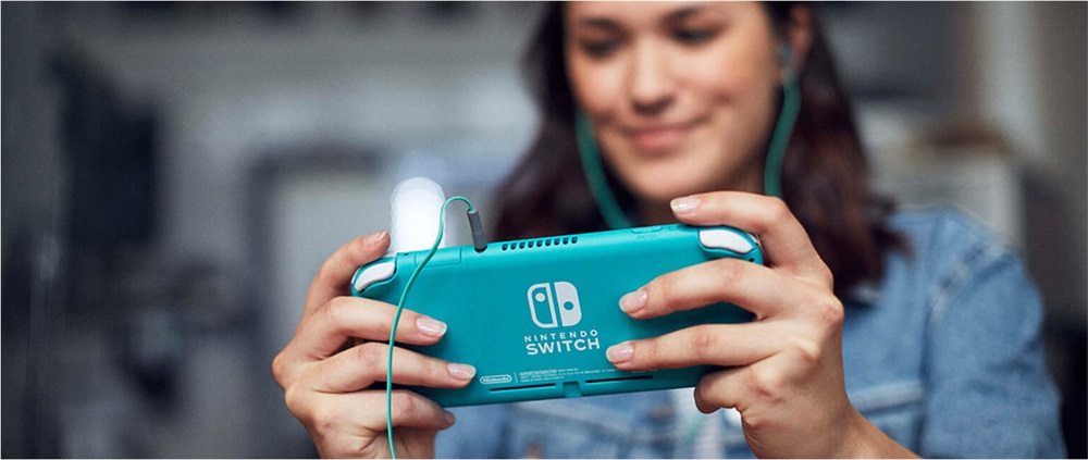 Nintendo Switch Lite coral játékkonzol