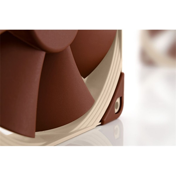 Noctua NF-F12 5V PWM 120mm ventilátor