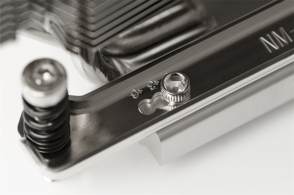 Noctua NH-U14S TR4-SP3 14cm AMD processzor hűtő