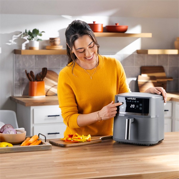 Nutribullet NBA0611 CrispLite 6L sötétszürke forrólevegős sütő