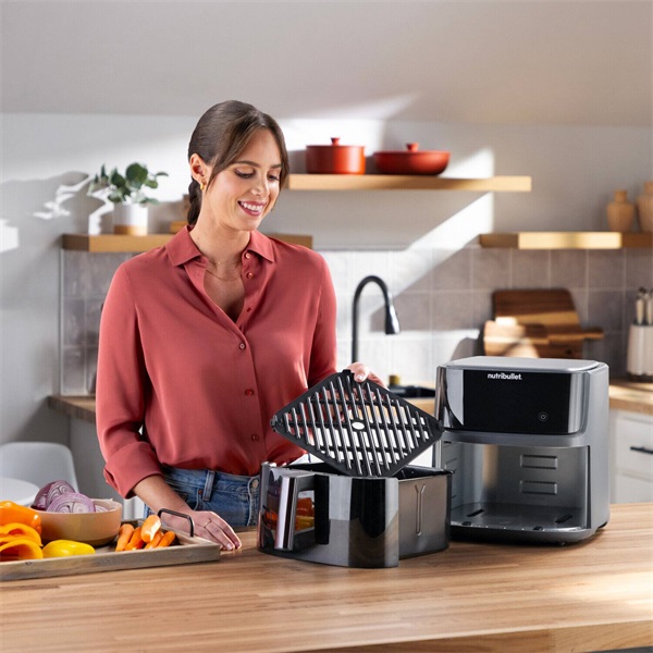 Nutribullet NBA0811 CrispLite Vision 8L sötétszürke forrólevegős sütő