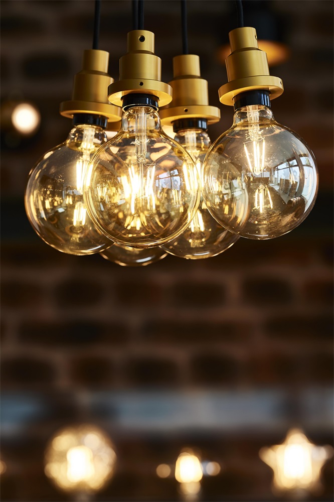 Osram Vintage átlátszó üveg búra/5W/300lm/2000K/E27 LED gömb izzó