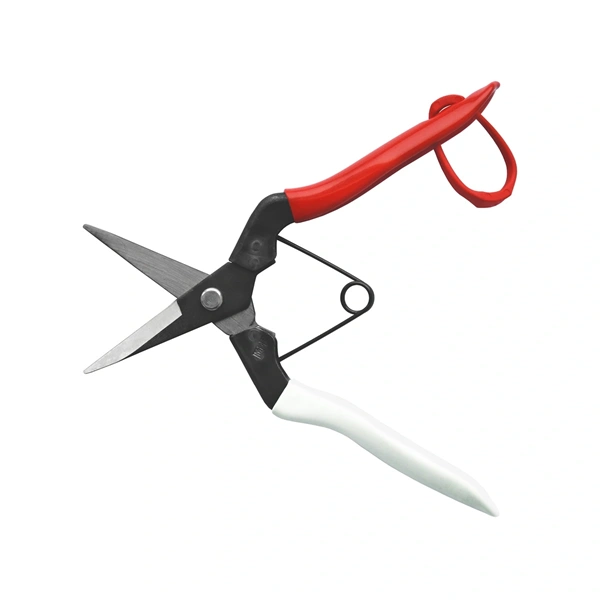 Okatsune 304 egyenes pengéjű metszőolló