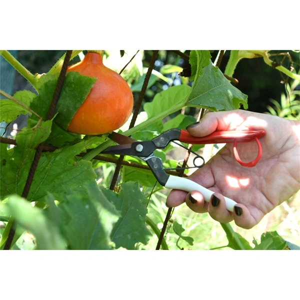 Okatsune 306 egyenes pengéjű metszőolló