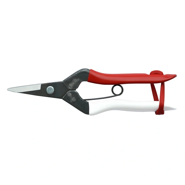 Okatsune 307 rövid pengéjű metszőolló