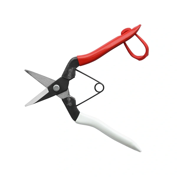 Okatsune 307 rövid pengéjű metszőolló