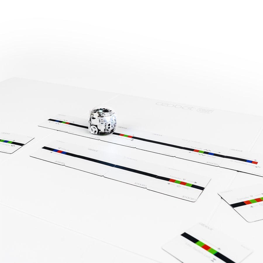 Ozobot 18 csempe színkód mágnes speciális mozgások készlet