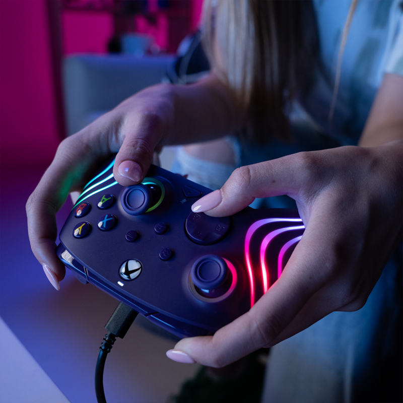 PDP 049-024-PR Afterglow Wave Xbox Series X|S/Xbox One/PC vezetékes RGB LED lila kontroller