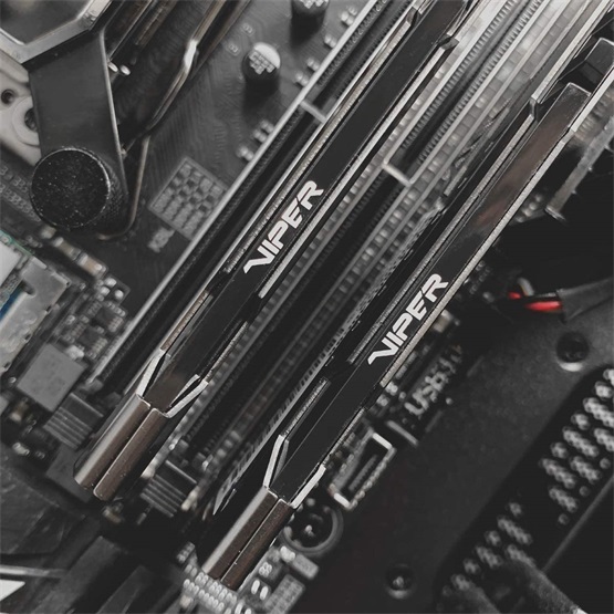Patriot 16GB 3600MHz DDR4 Viper Steel (Kit! 2db 8GB) (PVS416G360C8K) memória