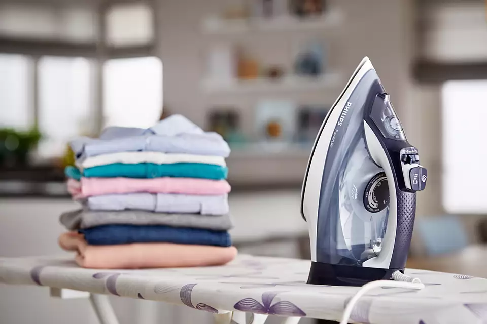 Philips GC2994/20 PowerLife sötétkék gőzölős vasaló