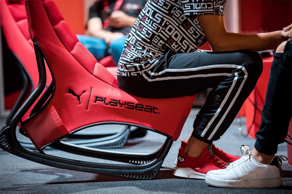 Playseat PUMA Active piros játékülés