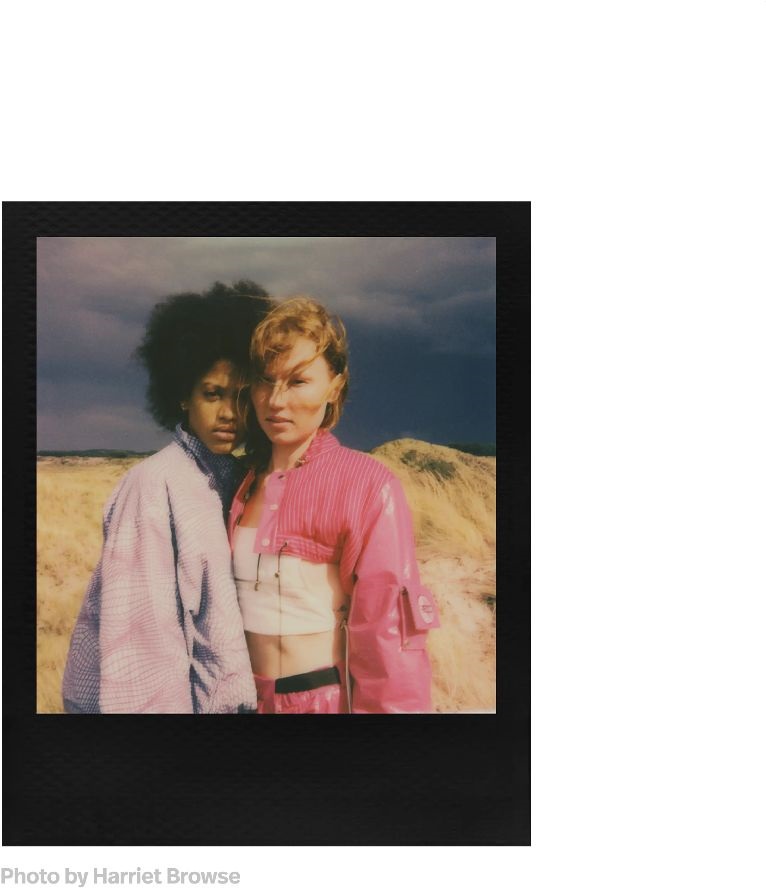 Polaroid Go Black Frame film