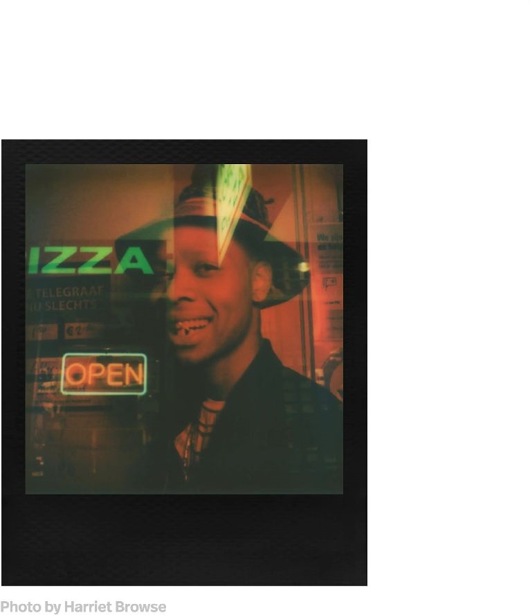 Polaroid Go Black Frame film