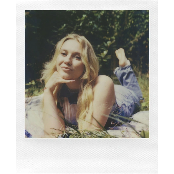 Polaroid NOW G3 instant korall fényképezőgép