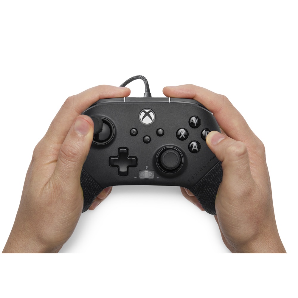 PowerA XBGP0325-01 FUSION Pro 4 Xbox Series X|S/Xbox One vezetékes fekete kontroller