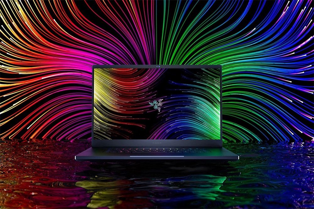 RAZER Blade 17 D8.5-NT 17,3"UHD/Intel Core i9-12900H/32GB/1TB/RTX 3070 Ti/Win11/fekete laptop