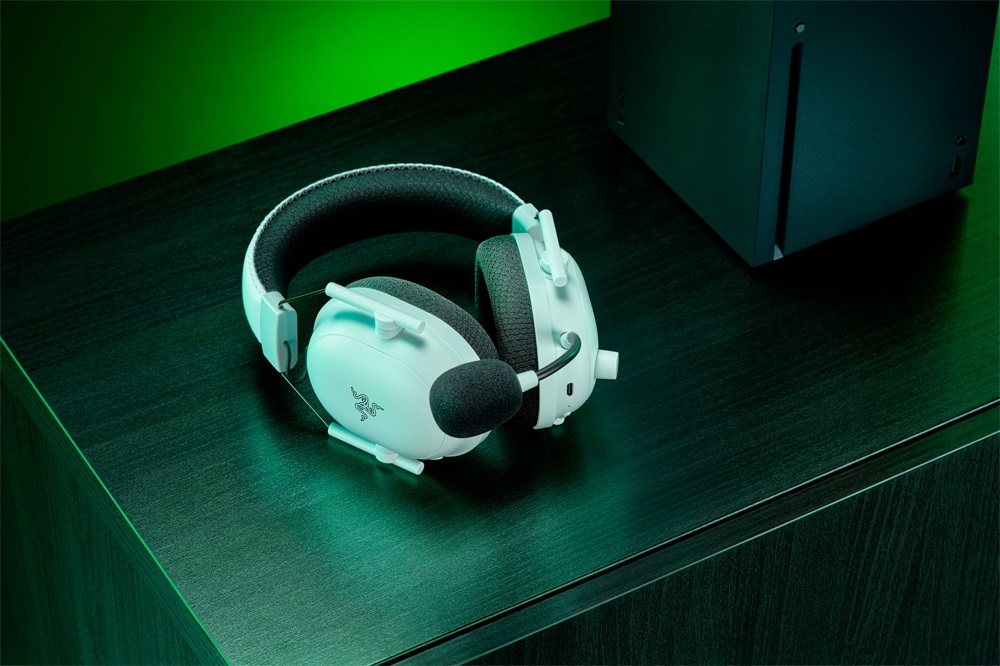 Razer BlackShark V2 Pro Xbox fehér gamer headset