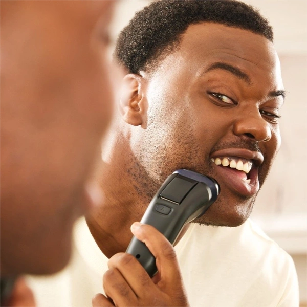 Remington R3002 Style Series R3 rezgőkéses borotva (Újszerű)