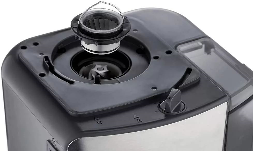 Russell Hobbs 25610-56/RH Grind&Brew beépített darálóval filteres kávéfőző