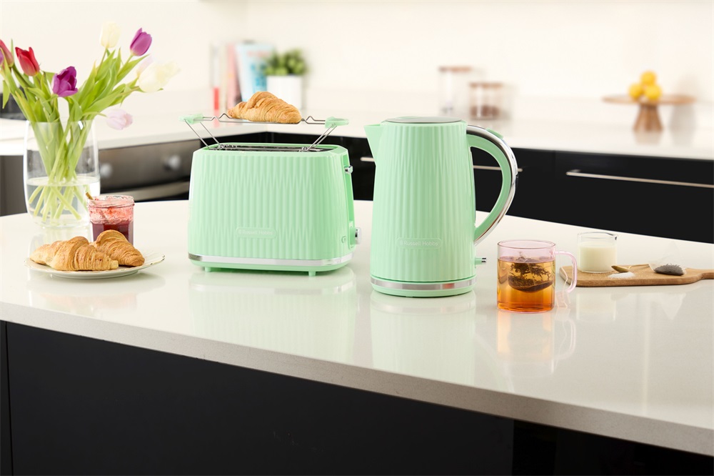 Russell Hobbs 27364-70/RH Eden 1,7L-es pisztácia vízforraló