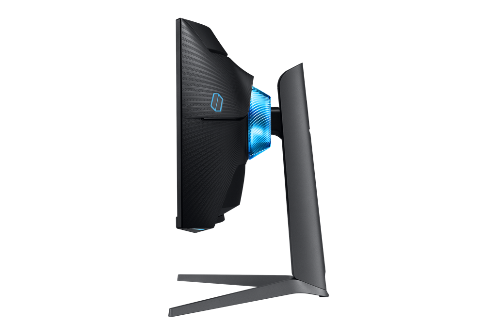 Samsung 26,9" C27G75TQSR QHD VA 240Hz HDMI/DP/USB fekete ívelt QLED gamer monitor